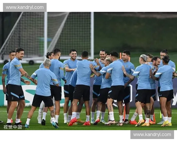 蓝衣军团能否延续辉煌？天蓝色的对决：意大利vs乌拉圭前瞻